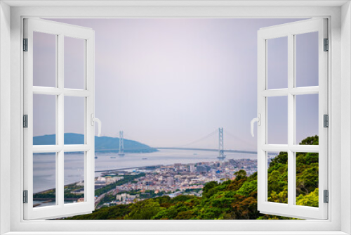 Fototapeta Naklejka Na Ścianę Okno 3D - 神戸の山の展望台からみた明石海峡大橋と淡路島と神戸の街並み