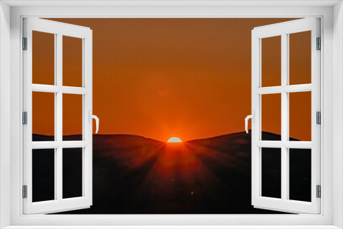 Fototapeta Naklejka Na Ścianę Okno 3D - beautiful sunset over the sea