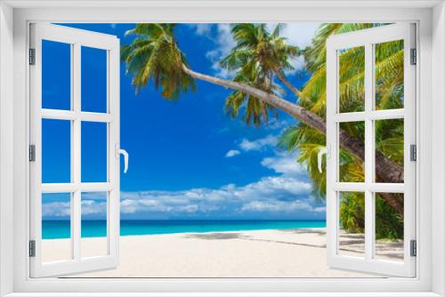 Fototapeta Naklejka Na Ścianę Okno 3D - tropical beach with palm trees, summer vacation