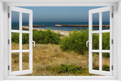 Fototapeta Naklejka Na Ścianę Okno 3D - Widok na wejście do portu morskiego