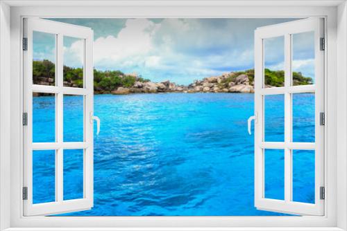 Fototapeta Naklejka Na Ścianę Okno 3D - The image of the sea and white sand beach in Phuket is beautiful on a clear day and is a tourist destination of Thailand.