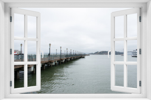 Fototapeta Naklejka Na Ścianę Okno 3D - Pier in San Francisco
