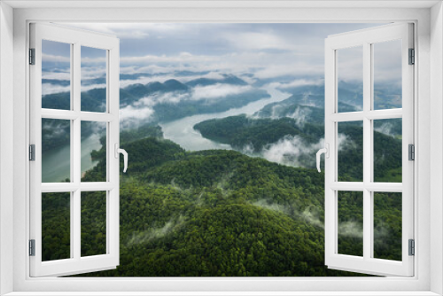 Fototapeta Naklejka Na Ścianę Okno 3D - Foggy mountains in Tennessee. Little Sycamore, Tennessee mountains. 