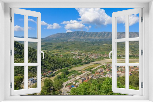 Fototapeta Naklejka Na Ścianę Okno 3D - Berat is renowned for its white houses, earning it the nickname White City. The white facades against the backdrop of green hills and the Osum River create a striking visual appeal.