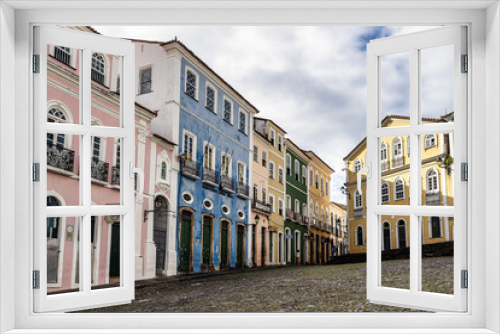 Fototapeta Naklejka Na Ścianę Okno 3D - Colorful colonial houses at the historic district of Pelourinho in Salvador da Bahia, Brazil.