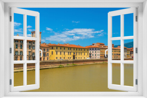 Fototapeta Naklejka Na Ścianę Okno 3D - View of the medieval town of Pisa and river Arno