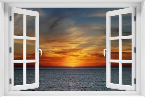 Fototapeta Naklejka Na Ścianę Okno 3D - Sunset in the ocean