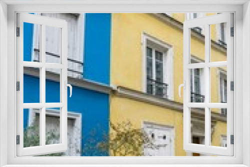 Fototapeta Naklejka Na Ścianę Okno 3D - Paris, colorful houses rue Cremieux