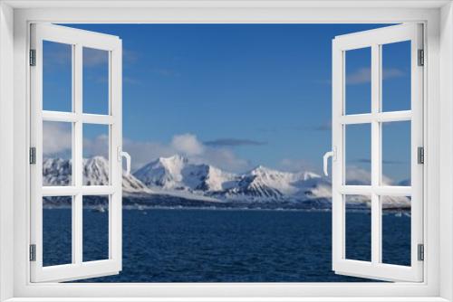 Fototapeta Naklejka Na Ścianę Okno 3D - Arctic Landscape in Svalbard