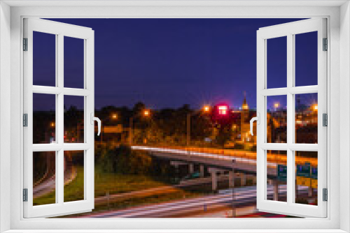 Fototapeta Naklejka Na Ścianę Okno 3D - Intersecting highways at night in downtown Columbus Ohio