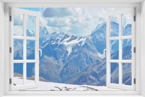 Fototapeta Naklejka Na Ścianę Okno 3D - Panorama of a mountain range in the Caucasus mountains.