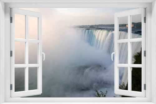 Fototapeta Naklejka Na Ścianę Okno 3D - view over canadian niagara horseshoe falls 
