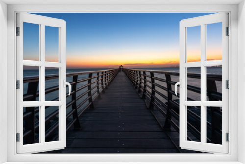 Fototapeta Naklejka Na Ścianę Okno 3D - Beautiful Sunrise from fishing bridge to Arabian sea
