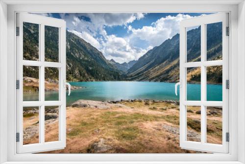 Fototapeta Naklejka Na Ścianę Okno 3D - Beautiful view of Gaube lake, French Pyrenees