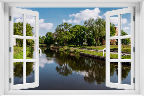 Fototapeta Naklejka Na Ścianę Okno 3D - der spiegelnde Oder-Havel-Kanal