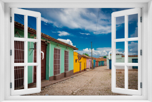 Fototapeta Naklejka Na Ścianę Okno 3D - Trinidad, Cuba, la ciudad más colorida de la isla caribeña, un pueblo colonial y gran destino turístico importante.