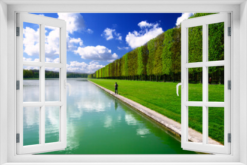 Fototapeta Naklejka Na Ścianę Okno 3D - The gardens of The Palace of Versailles, France