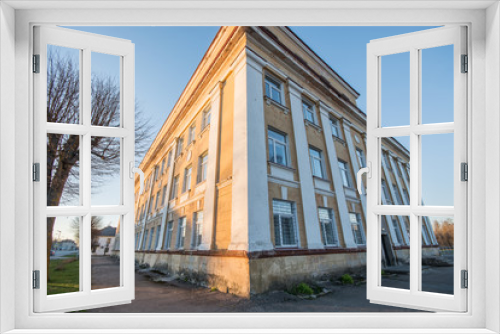 Fototapeta Naklejka Na Ścianę Okno 3D - old school in small town