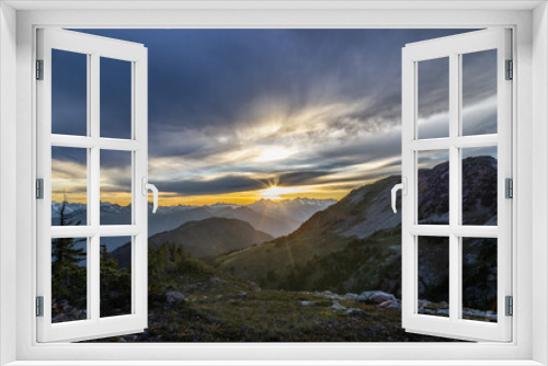 Fototapeta Naklejka Na Ścianę Okno 3D - sunset in the mountains