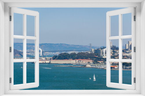 Fototapeta Naklejka Na Ścianę Okno 3D - Sunny view of the cityscape, skyline with San Francisco Bay