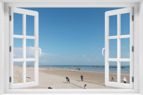 Fototapeta Naklejka Na Ścianę Okno 3D - persone in spiaggia