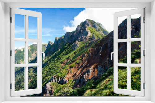 Fototapeta Naklejka Na Ścianę Okno 3D - 夏の南八ヶ岳　地蔵尾根から横岳を仰ぎ見る