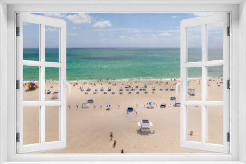 Fototapeta Naklejka Na Ścianę Okno 3D - Morning in Miami Beach Florida 2023