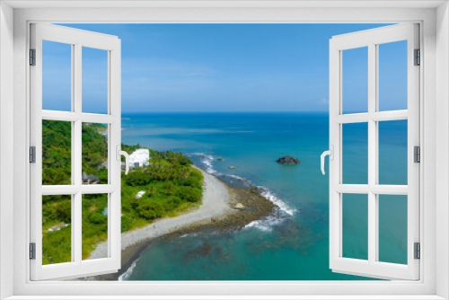 Fototapeta Naklejka Na Ścianę Okno 3D - Top view of Taitung sea coastline in Taiwan