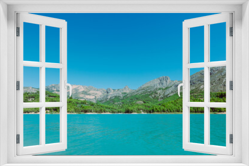 Fototapeta Naklejka Na Ścianę Okno 3D - Panoramic view of mountain lake, national park