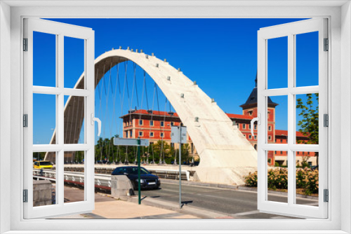 Fototapeta Naklejka Na Ścianę Okno 3D - Bridge over Arga river in  Pamplona, Navarre
