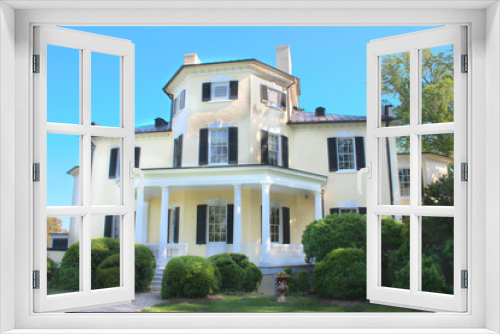 Fototapeta Naklejka Na Ścianę Okno 3D - Historic Oatlands Plantation  in Leesburg, VA