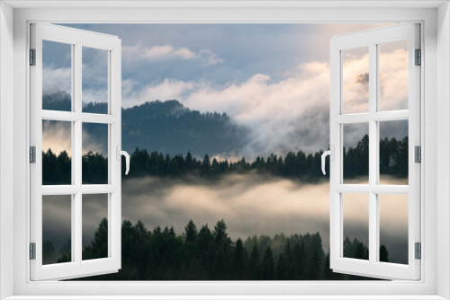 Fototapeta Naklejka Na Ścianę Okno 3D - Pieniny na styku dnia i nocy