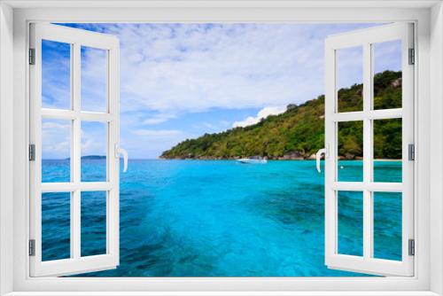 Fototapeta Naklejka Na Ścianę Okno 3D -  Tropical crystal clear sea, Similan islands, Andaman, Thailand