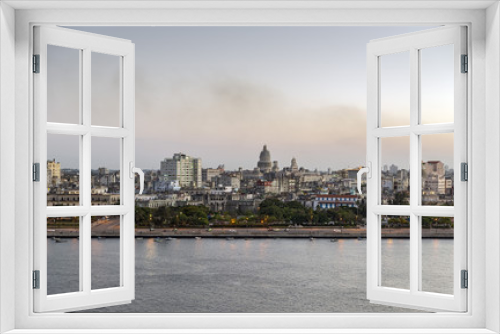Fototapeta Naklejka Na Ścianę Okno 3D - Havana nights