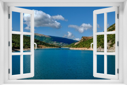 Fototapeta Naklejka Na Ścianę Okno 3D - View of Fiastra lake in the Marche region, Italy