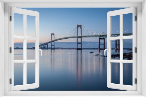 Fototapeta Naklejka Na Ścianę Okno 3D - Newport Bridge at Twilight