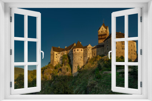 Fototapeta Naklejka Na Ścianę Okno 3D - Loket town with castle on hill and river Ohre around in autumn evening
