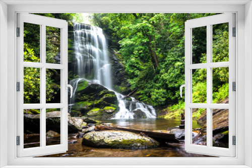 Fototapeta Naklejka Na Ścianę Okno 3D - Upper Catabwa Falls