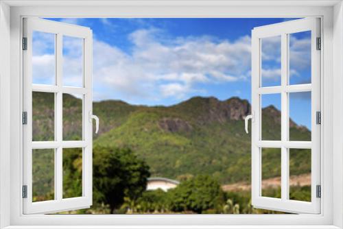 Fototapeta Naklejka Na Ścianę Okno 3D - Nature of Mauritius. Wood and mountains, panorama