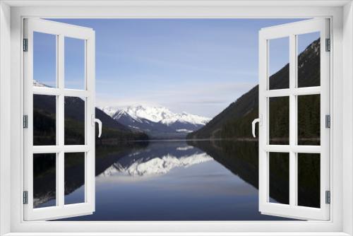 Fototapeta Naklejka Na Ścianę Okno 3D - Bergsee in den Rocky Mountains