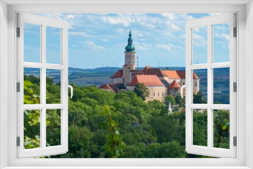 Fototapeta Naklejka Na Ścianę Okno 3D - Mikulov city panorama with chateau