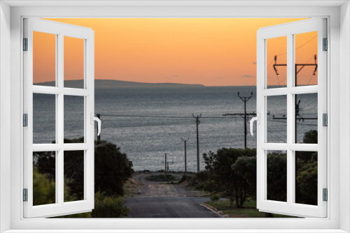 Fototapeta Naklejka Na Ścianę Okno 3D - Sunset Road to the Beach, Port Jervois, South Australia.