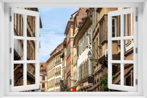 Fototapeta Naklejka Na Ścianę Okno 3D - Rue des Hallebardes, Alte Gasse in Strassburg, Zentrum
