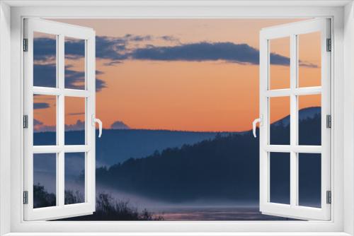 Fototapeta Naklejka Na Ścianę Okno 3D - sunrise in the mountains