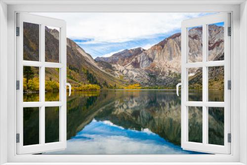 Fototapeta Naklejka Na Ścianę Okno 3D - Convict Lake Eastern Sierra in Fall