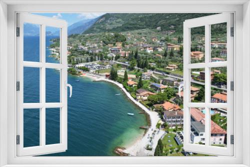 Fototapeta Naklejka Na Ścianę Okno 3D - Malcesine - a beautiful relaxed town at lake Garda, Italy