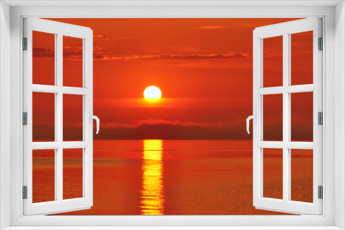 Fototapeta Naklejka Na Ścianę Okno 3D - sunrise on Lake Razelm
