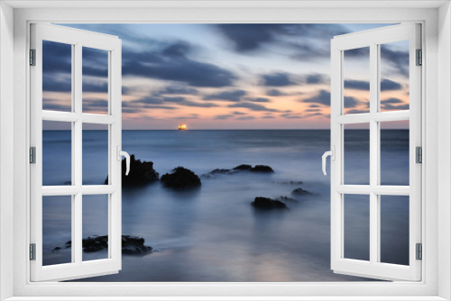 Fototapeta Naklejka Na Ścianę Okno 3D - Seashore after sunset