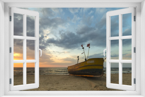 Fototapeta Naklejka Na Ścianę Okno 3D - łódź rybacka na bałtyckiej plaży
