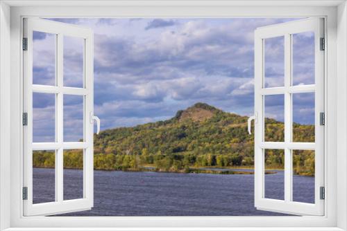 Fototapeta Naklejka Na Ścianę Okno 3D - Mississippi River and Hills Scenic Autumn Landscape